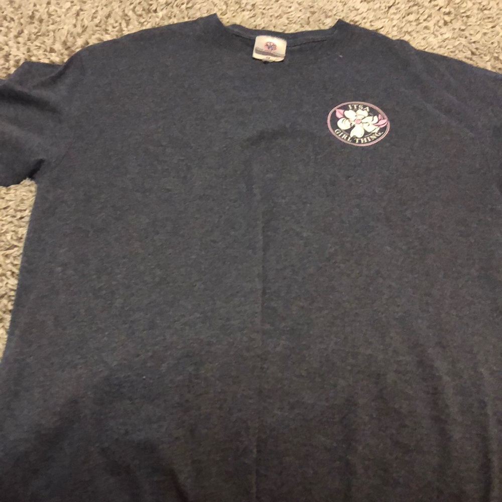 Grey t shirt